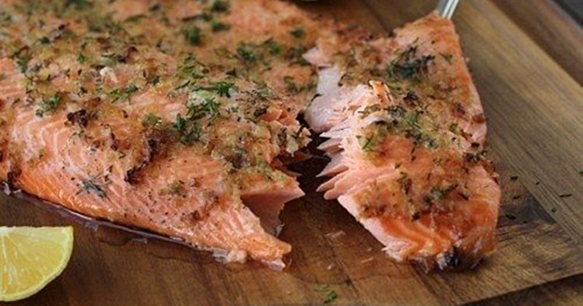 Pstrąg Pieczony w Piekarniku Czerwona ryba w takim wykonaniu jest po